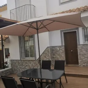 Hogareno Adosado En El Pueblo De Ardales